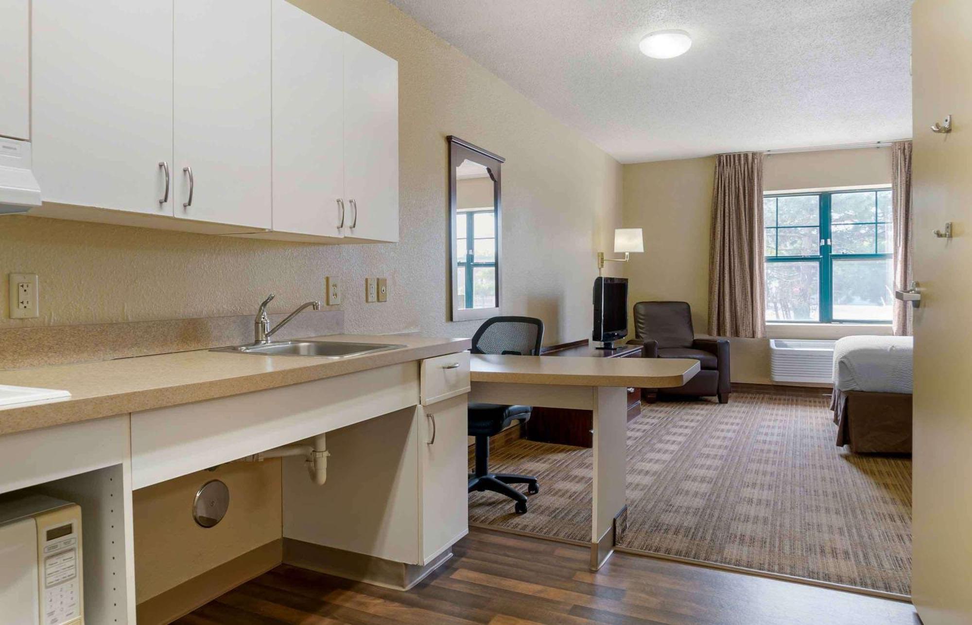 Extended Stay America Select Suites - Chicago - Naperville - West Extérieur photo
